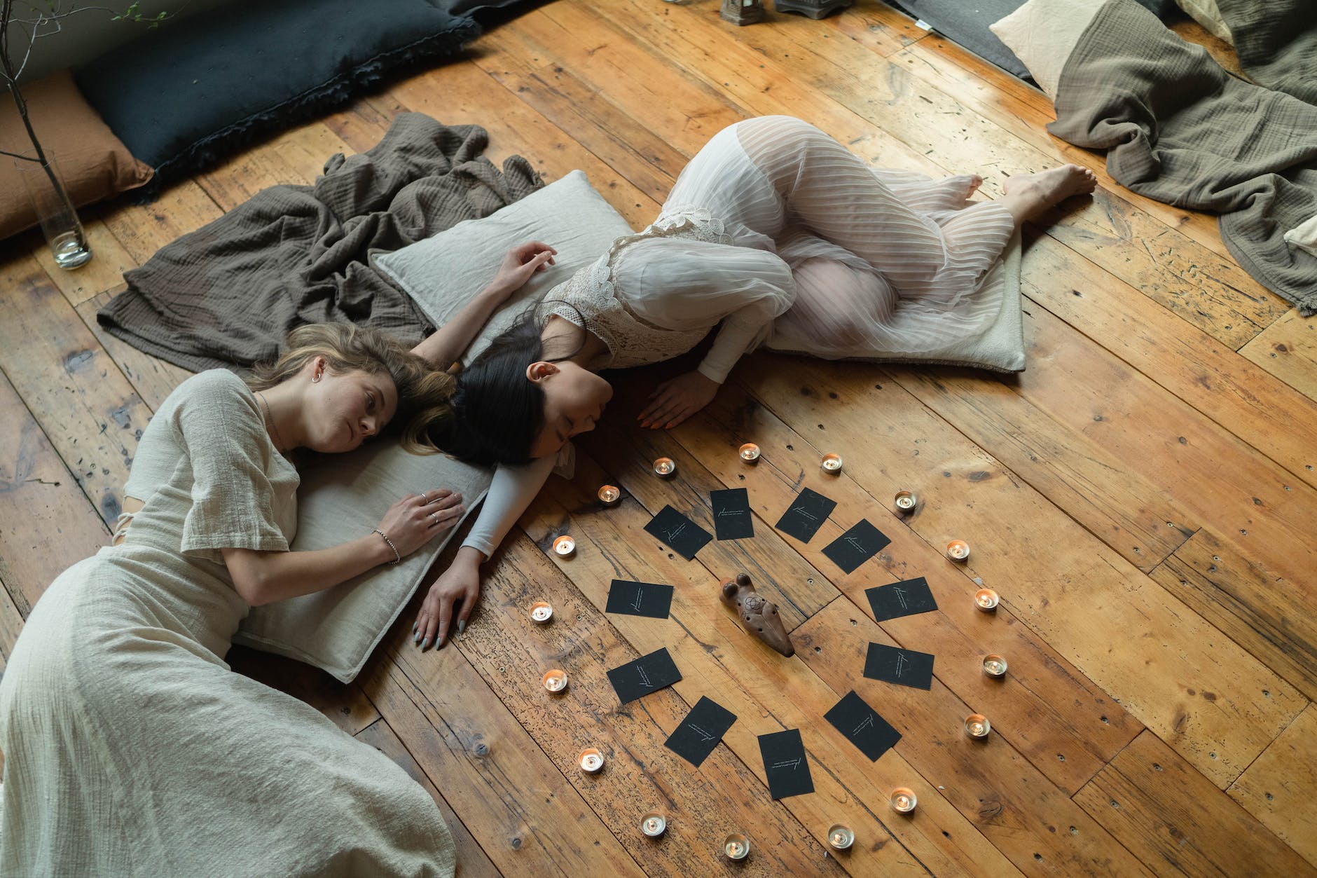 wood man love people