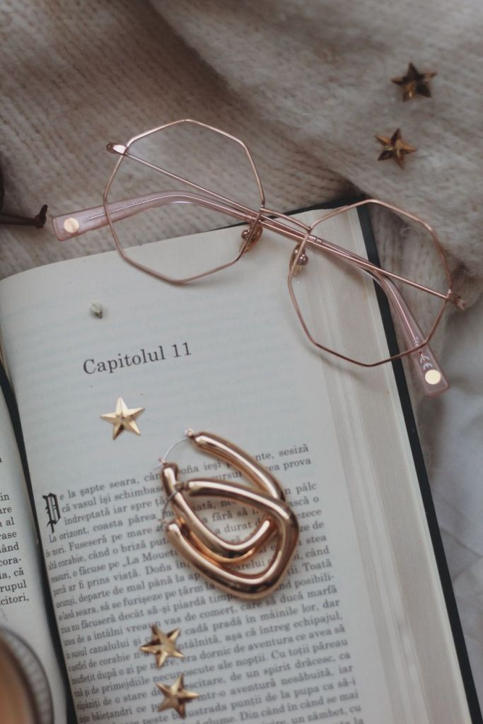 The Five Stages of Starting a New Romance Novel (We’ve All Been&nbsp;There)